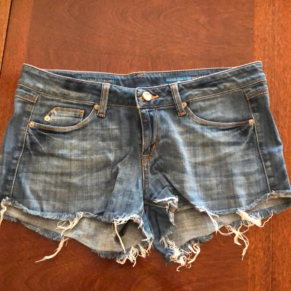 Fade to Blue Cut-off Denim Short